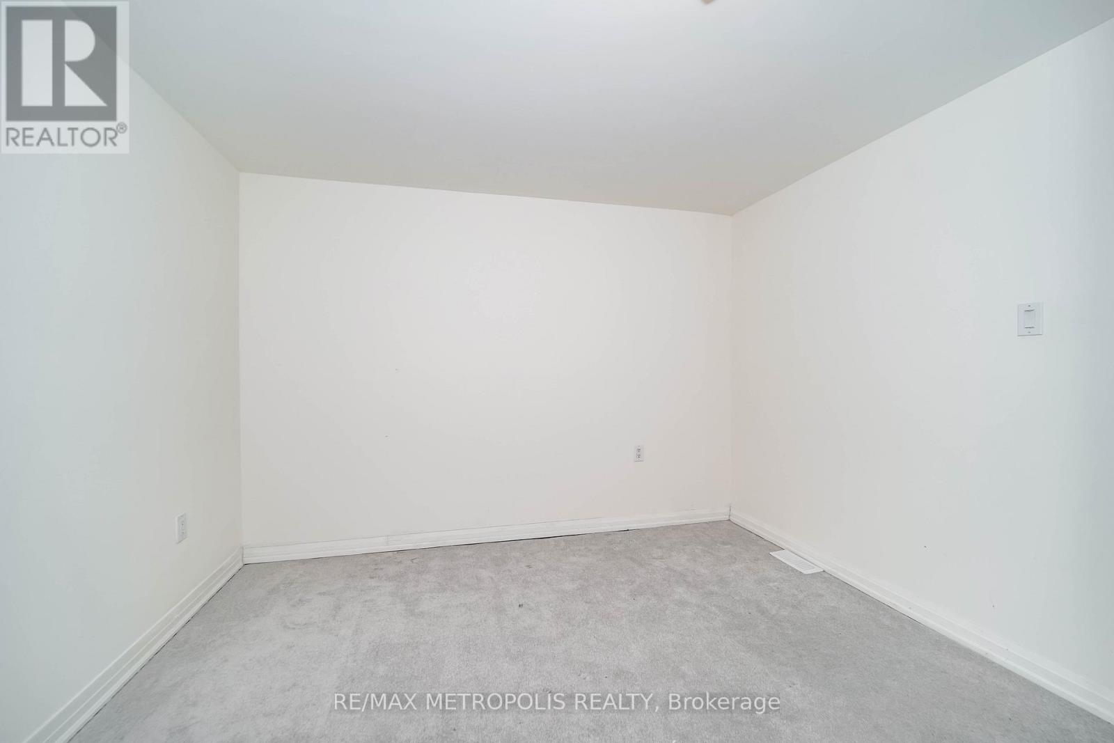 11 Yacht Drive, Clarington, Ontario  L1C 4B1 - Photo 8 - E12487694