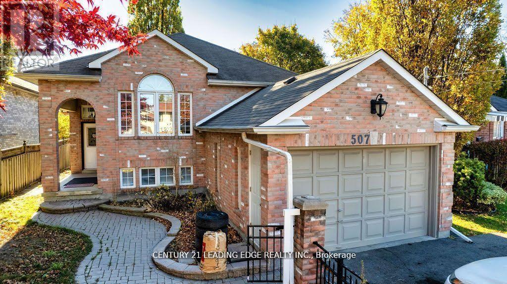 507 DUNLOP STREET, Whitby, Ontario