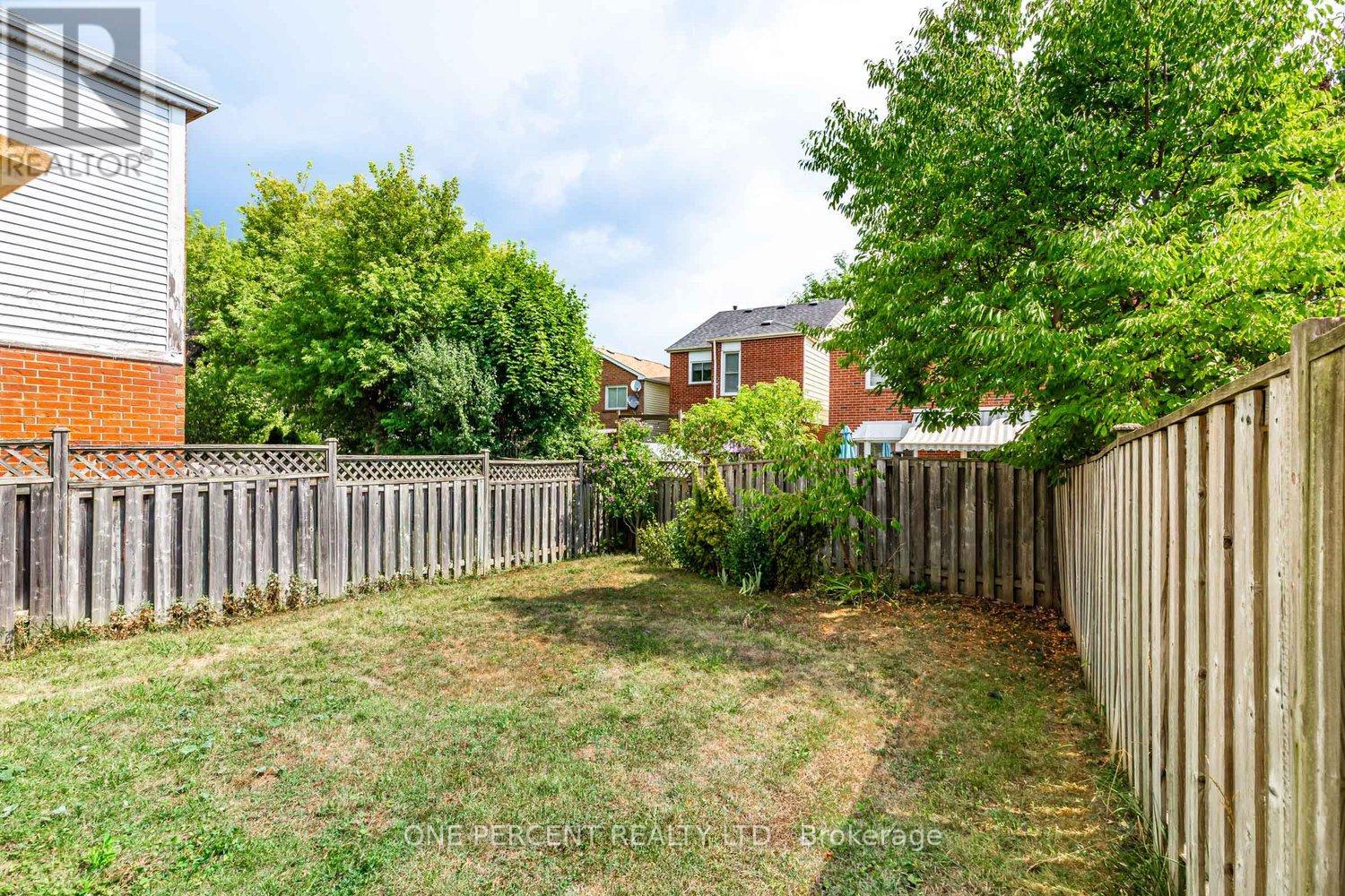 37 Lansbury Court, Vaughan, Ontario  L4J 5K1 - Photo 39 - N12487679