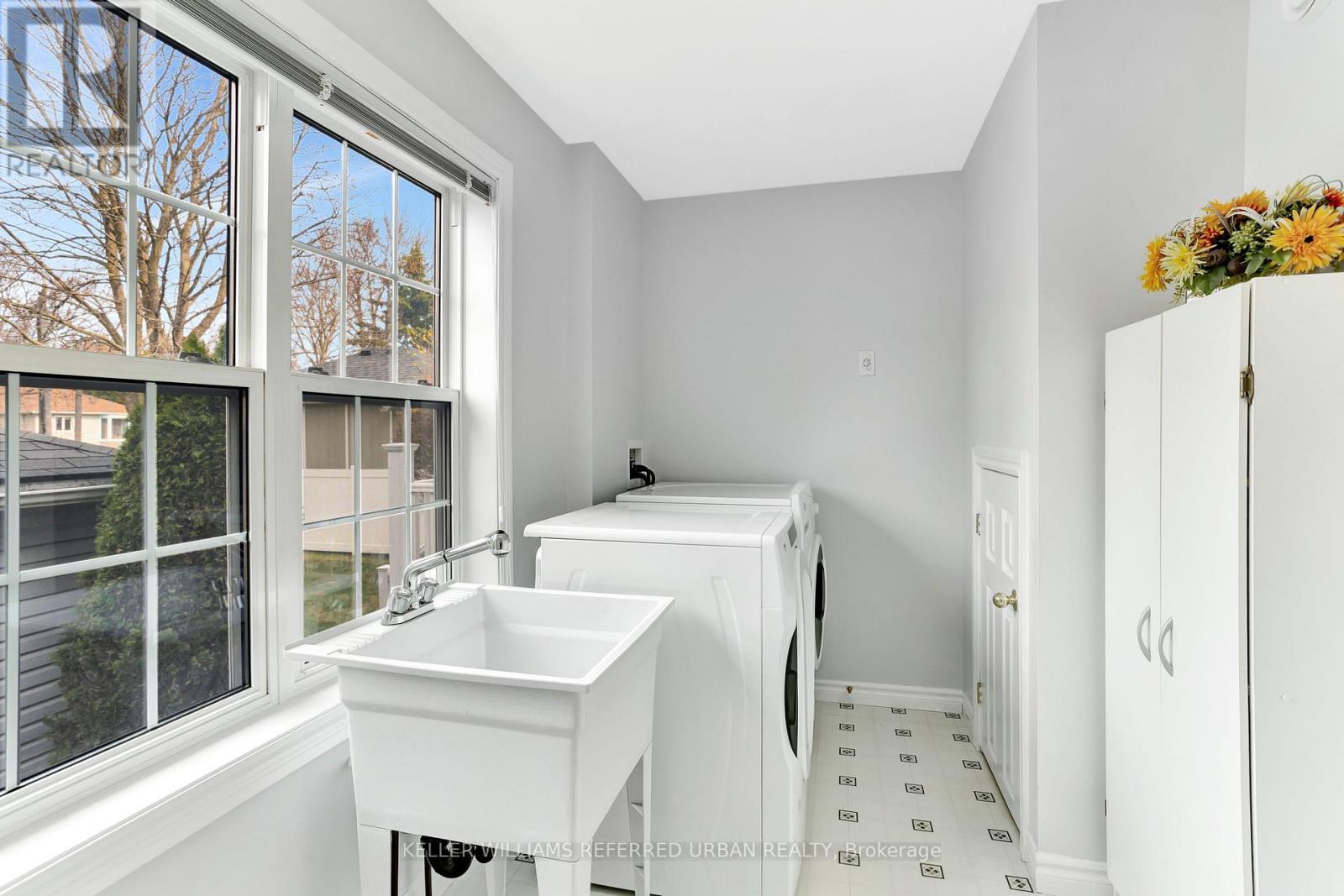 259 Pleasant Boulevard, Georgina, Ontario  L4P 2S7 - Photo 18 - N12487713