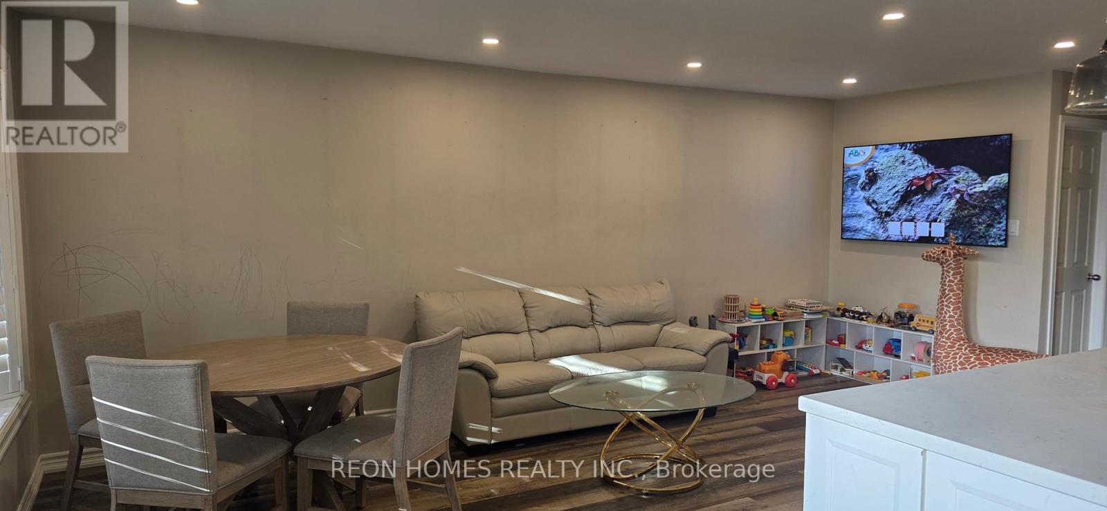 (Main) - 99 Millard Street, Whitchurch-Stouffville, Ontario  L4A 4Z1 - Photo 3 - N12487728