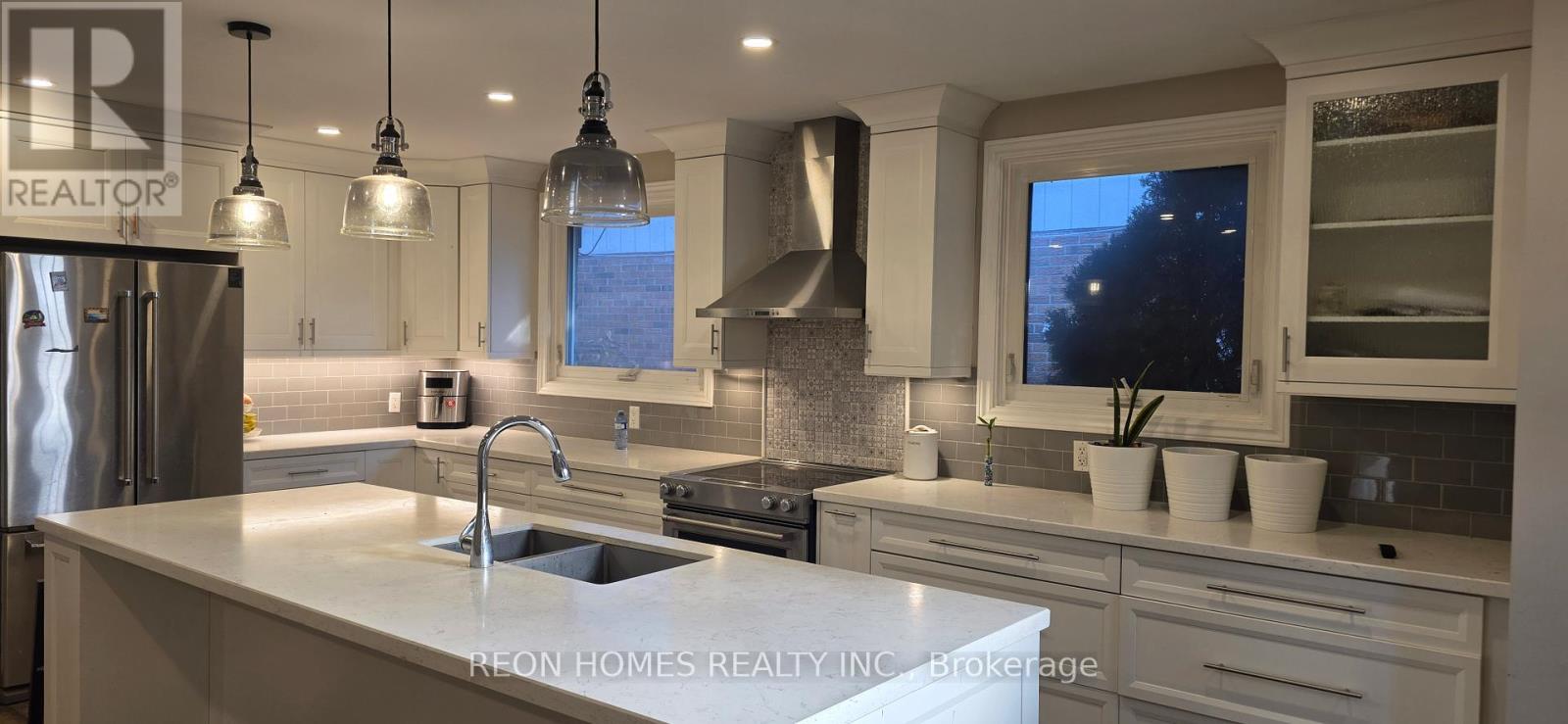 (Main) - 99 Millard Street, Whitchurch-Stouffville, Ontario  L4A 4Z1 - Photo 5 - N12487728