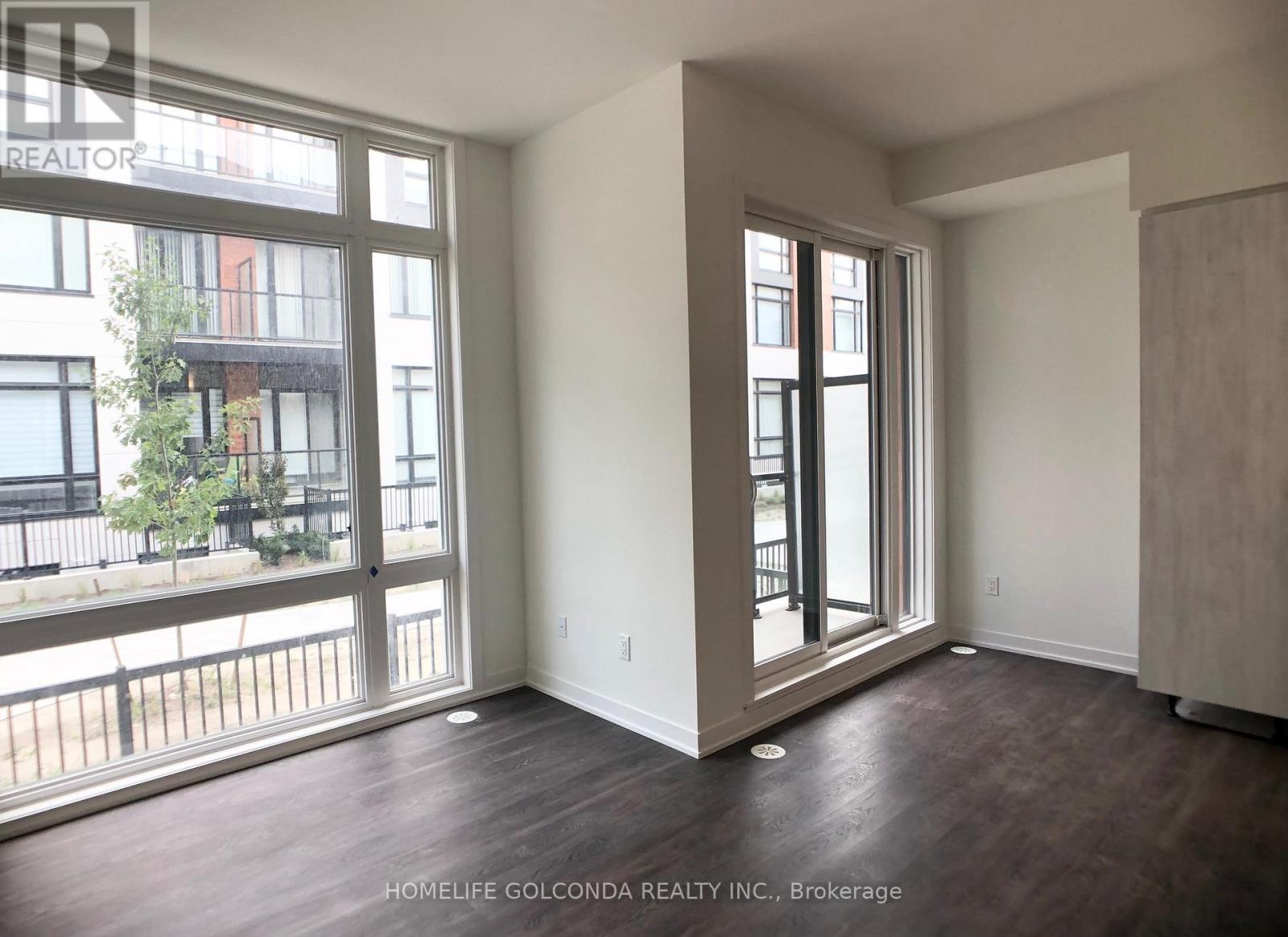 1121 - 12 David Eyer Road, Richmond Hill, Ontario  L4S 0N4 - Photo 4 - N12487732