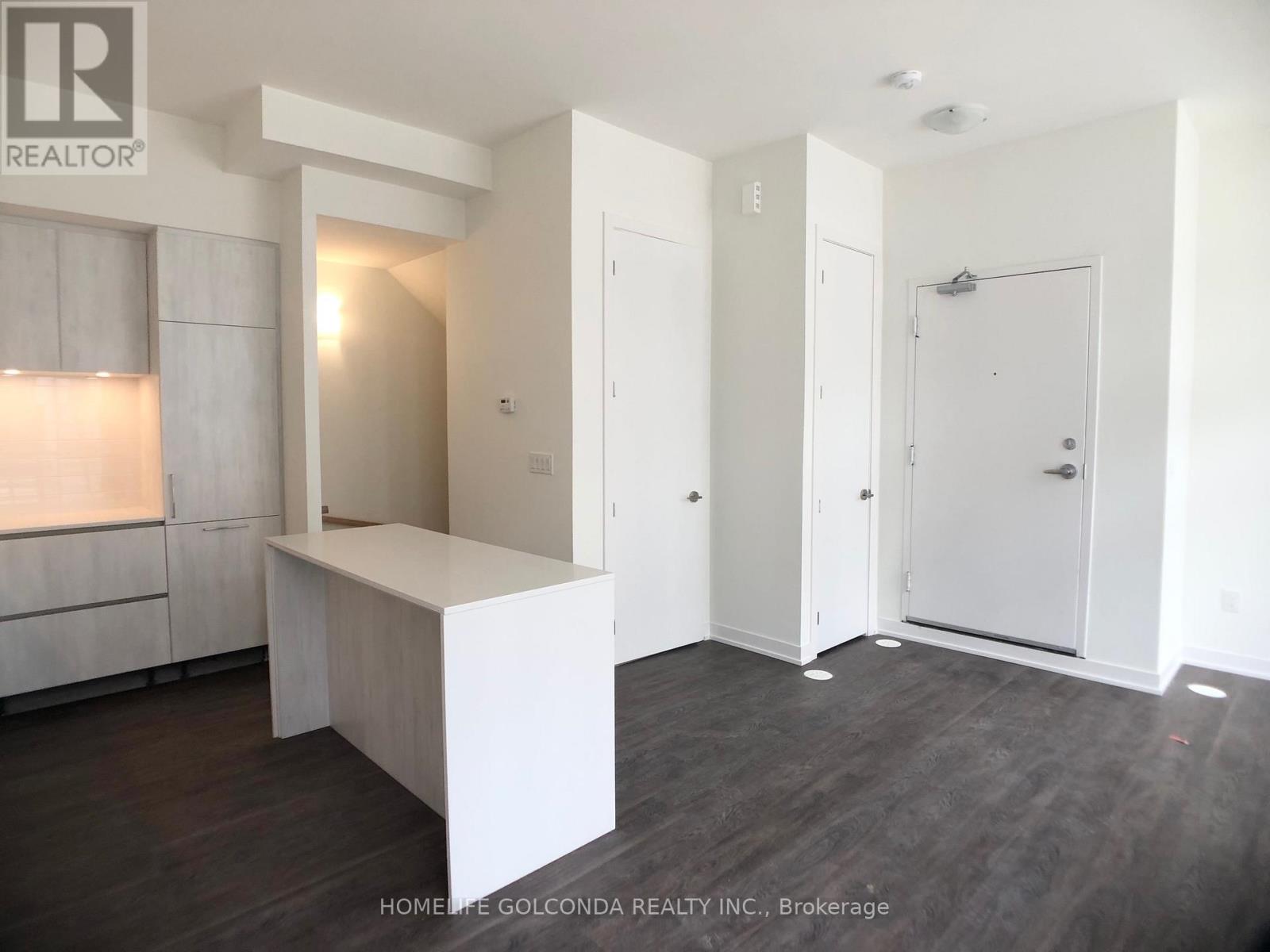 1121 - 12 David Eyer Road, Richmond Hill, Ontario  L4S 0N4 - Photo 8 - N12487732