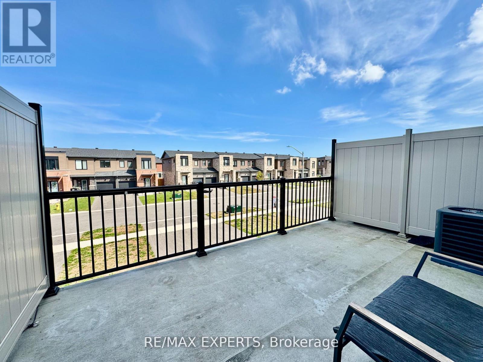 67 Fairlane Avenue, Barrie (Painswick South), Ontario  L9J 0N1 - Photo 15 - S12487733