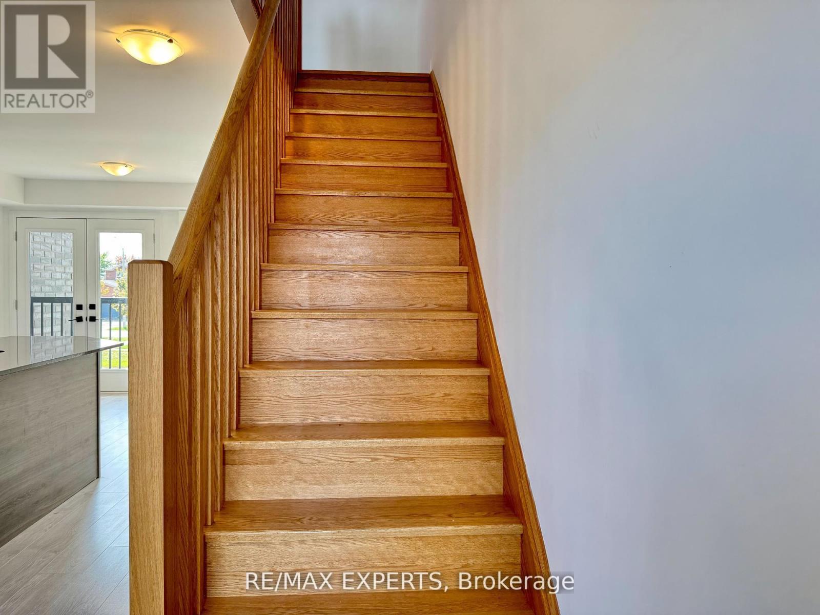 67 Fairlane Avenue, Barrie (Painswick South), Ontario  L9J 0N1 - Photo 16 - S12487733