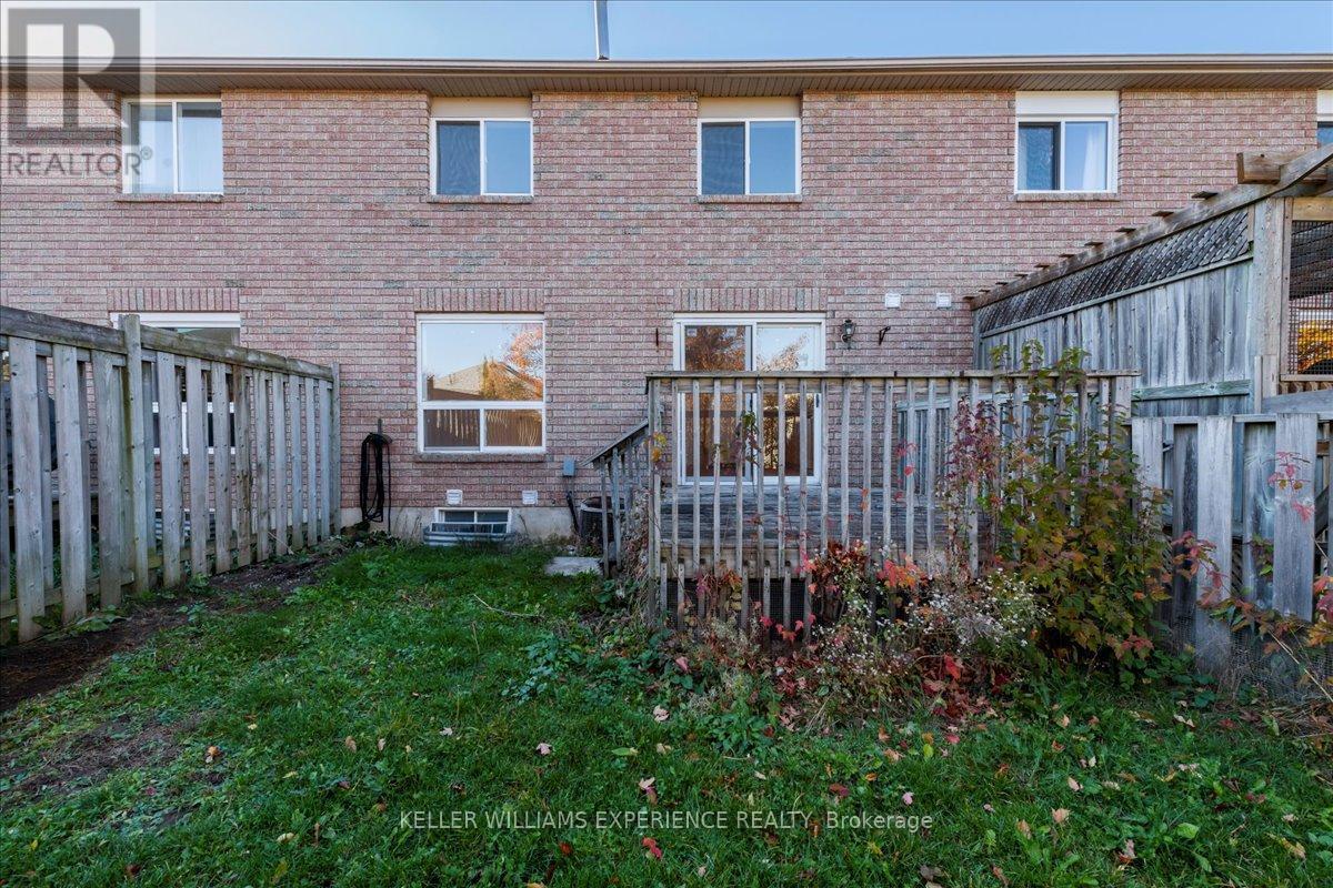 4 Tunbridge Road, Barrie, Ontario  L4M 6S8 - Photo 17 - S12487739