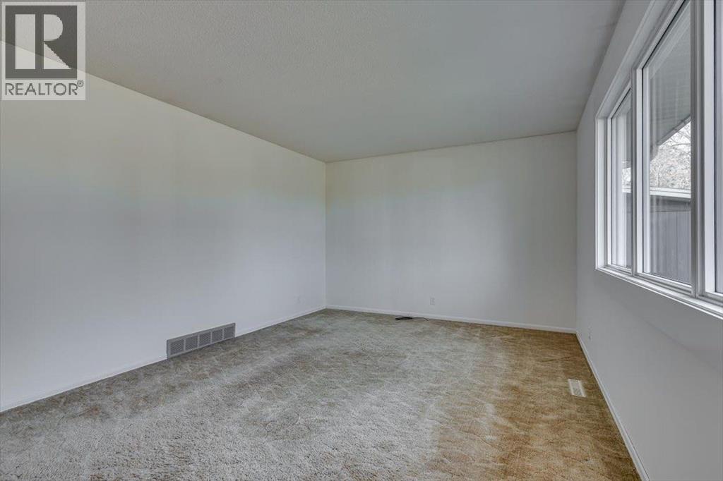 23 Spencer Street, Red Deer, Alberta  T4N 0B1 - Photo 5 - A2265300