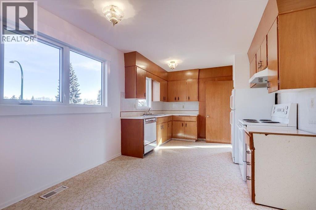 23 Spencer Street, Red Deer, Alberta  T4N 0B1 - Photo 9 - A2265300