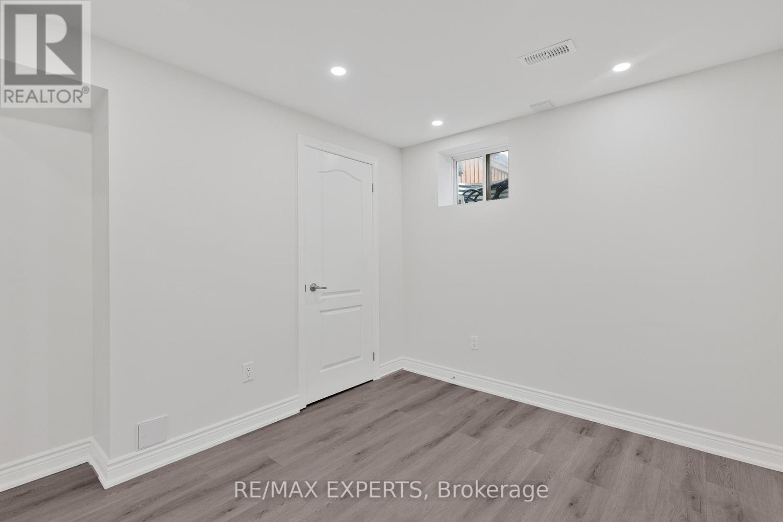 1358 Lobelia Crescent, Milton, Ontario  L9E 1X5 - Photo 35 - W12487682