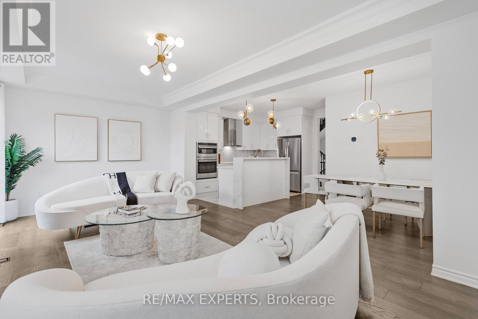 1358 Lobelia Crescent, Milton, Ontario  L9E 1X5 - Photo 4 - W12487682