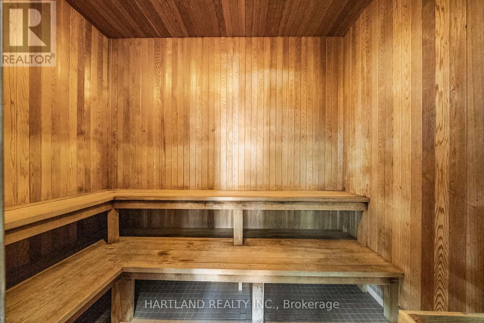 2701 - 3504 Hurontario Street, Mississauga, Ontario  L5B 0B9 - Photo 33 - W12487702