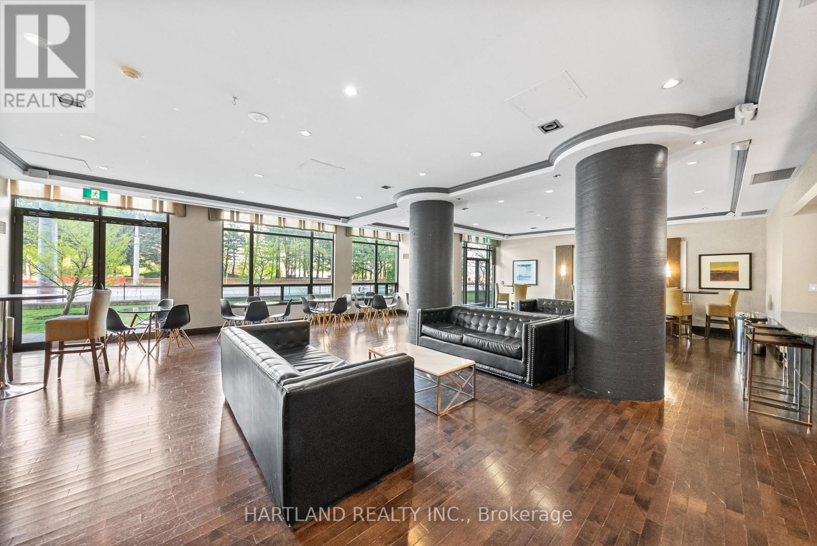 2701 - 3504 Hurontario Street, Mississauga, Ontario  L5B 0B9 - Photo 35 - W12487702