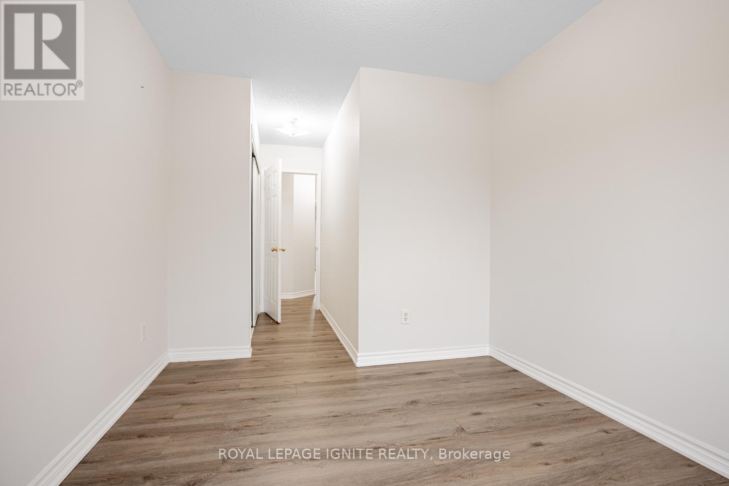 3356 Redpath Circle, Mississauga, Ontario  L5N 8R2 - Photo 21 - W12487714