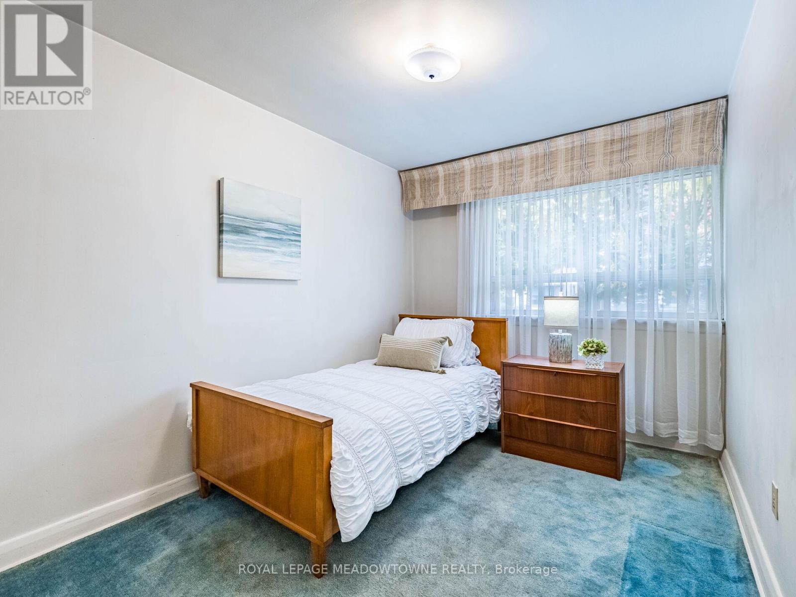 20 Erlesmere Avenue, Brampton, Ontario  L6W 2T5 - Photo 33 - W12487723