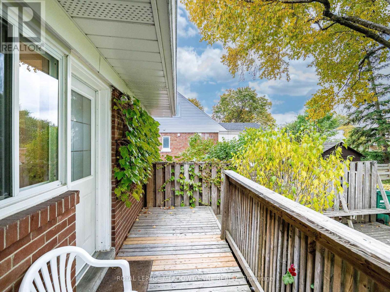 20 Erlesmere Avenue, Brampton, Ontario  L6W 2T5 - Photo 49 - W12487723