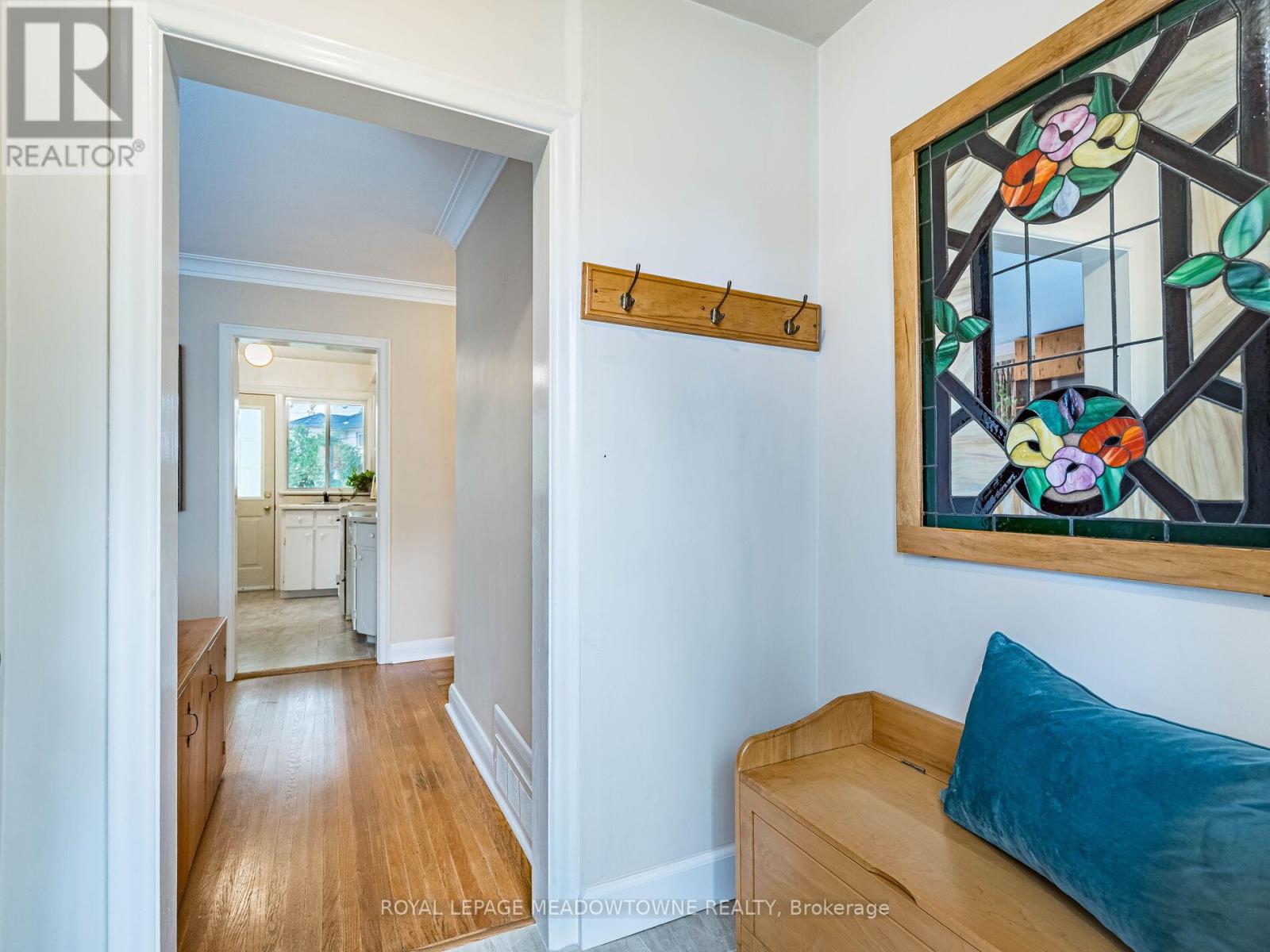 20 Erlesmere Avenue, Brampton, Ontario  L6W 2T5 - Photo 6 - W12487723