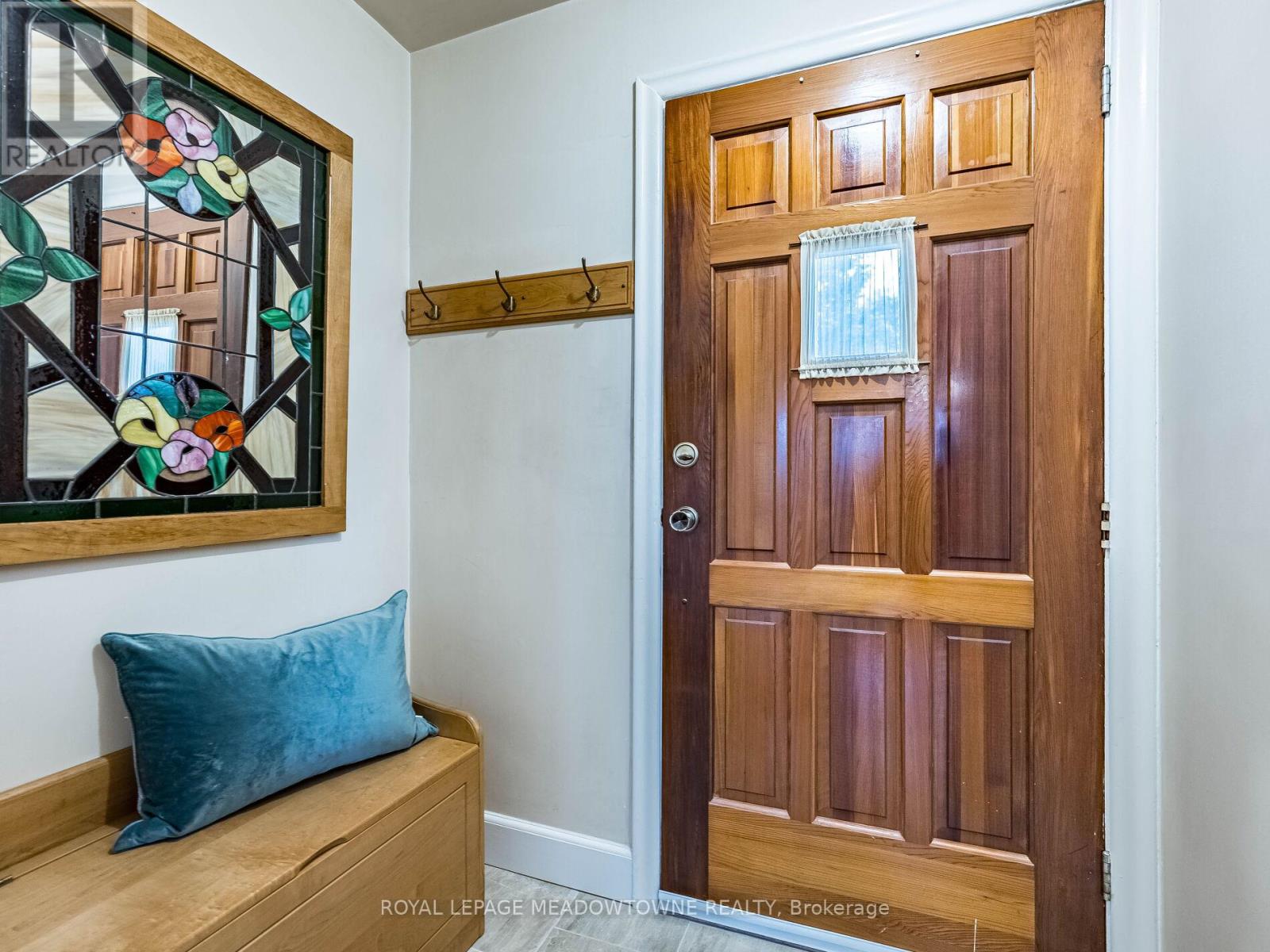 20 Erlesmere Avenue, Brampton, Ontario  L6W 2T5 - Photo 7 - W12487723