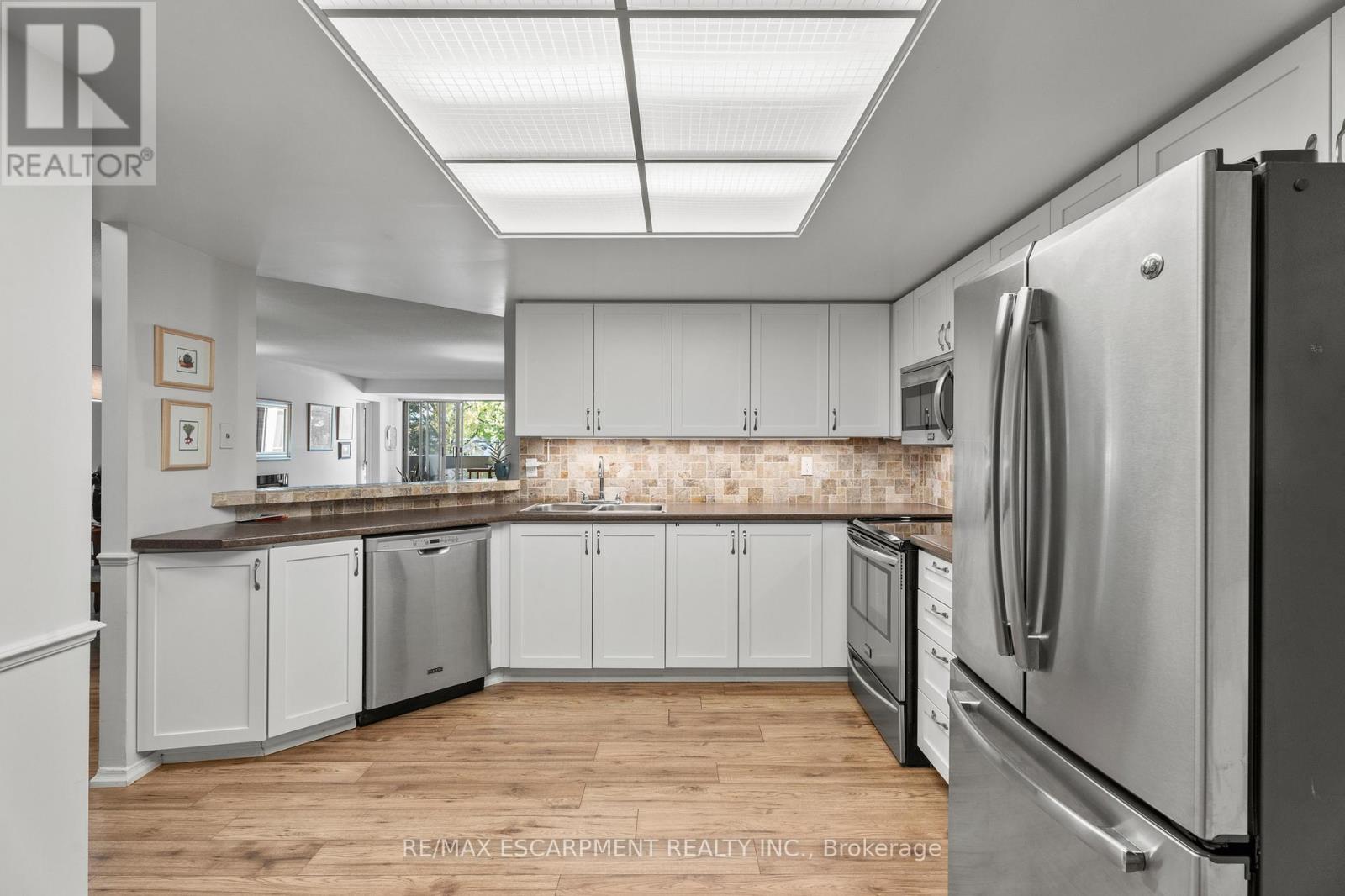 302 - 1201 North Shore Boulevard E, Burlington, Ontario  L7S 1Z5 - Photo 18 - W12487729