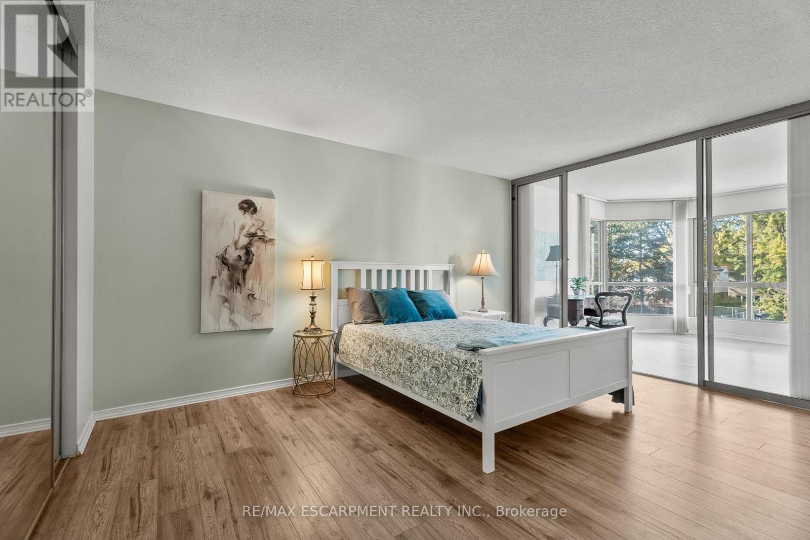 302 - 1201 North Shore Boulevard E, Burlington, Ontario  L7S 1Z5 - Photo 24 - W12487729