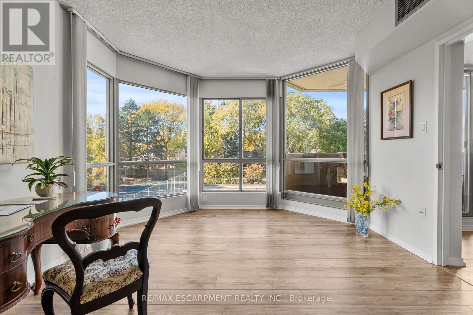 302 - 1201 North Shore Boulevard E, Burlington, Ontario  L7S 1Z5 - Photo 29 - W12487729