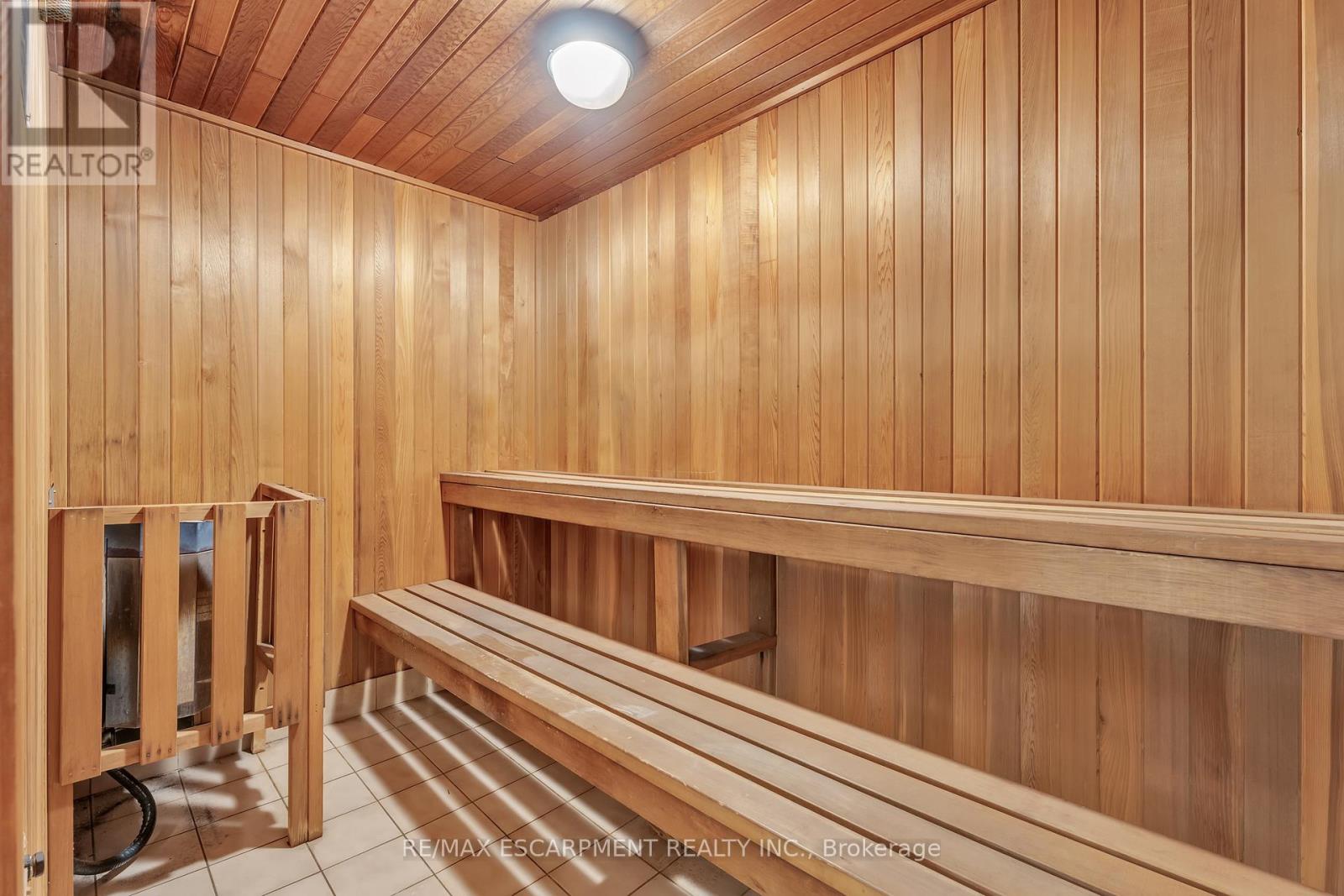 302 - 1201 North Shore Boulevard E, Burlington, Ontario  L7S 1Z5 - Photo 33 - W12487729