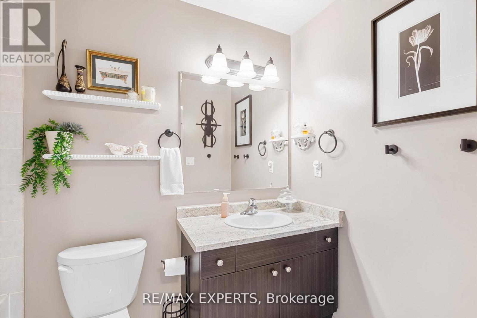 84 Vanhorne Close, Brampton, Ontario  L7A 0X9 - Photo 21 - W12487730