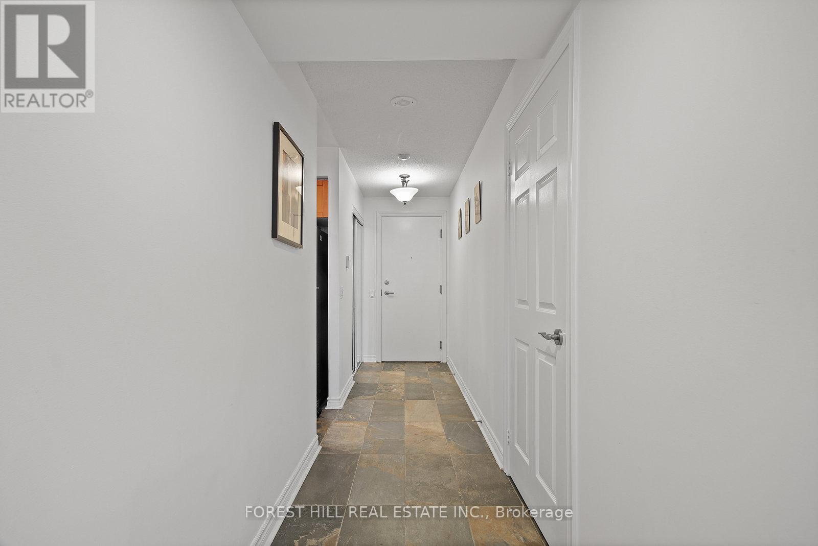 1029 - 5233 Dundas Street W, Toronto, Ontario  M9B 6M1 - Photo 5 - W12487743