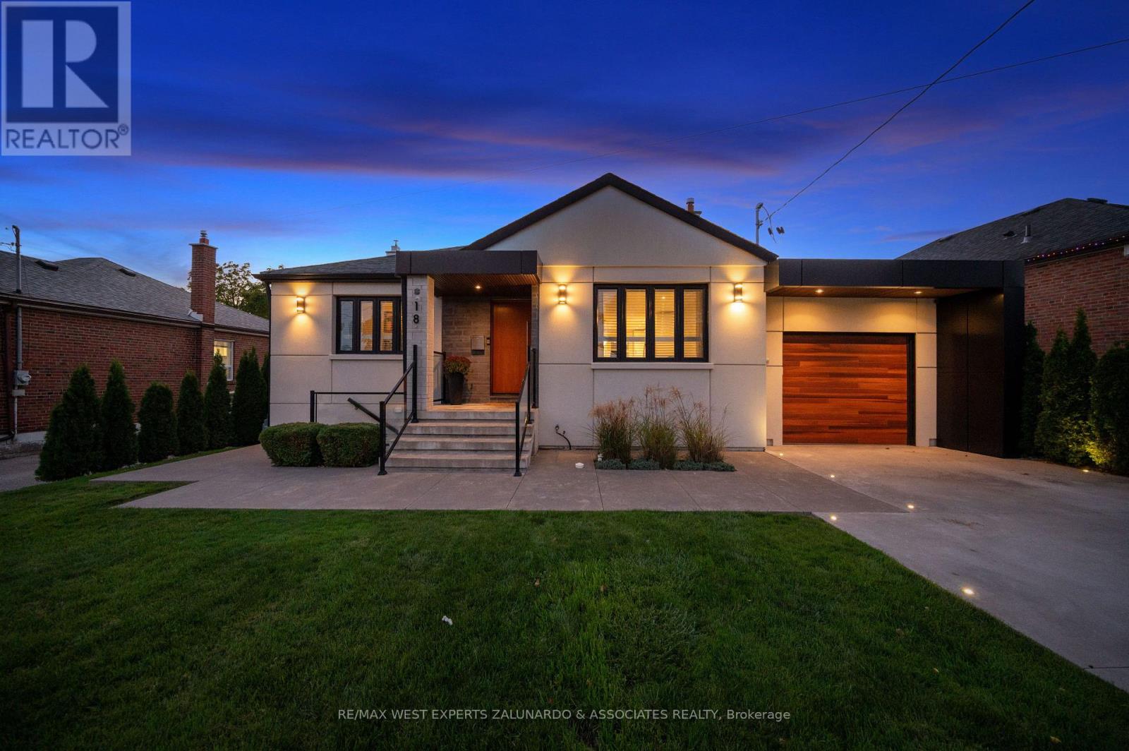 18 Smallwood Drive, Toronto, Ontario  M3M 1K8 - Photo 50 - W12487745