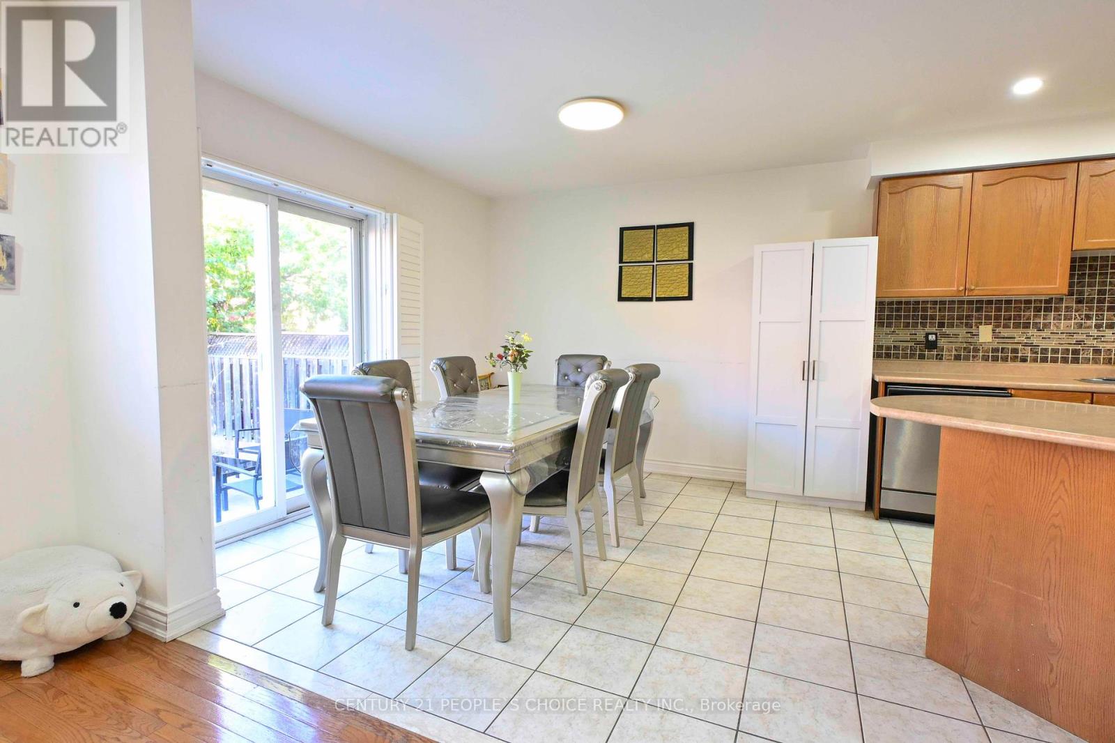 62 Pauline Crescent, Brampton, Ontario  L7A 2V6 - Photo 14 - W12487748