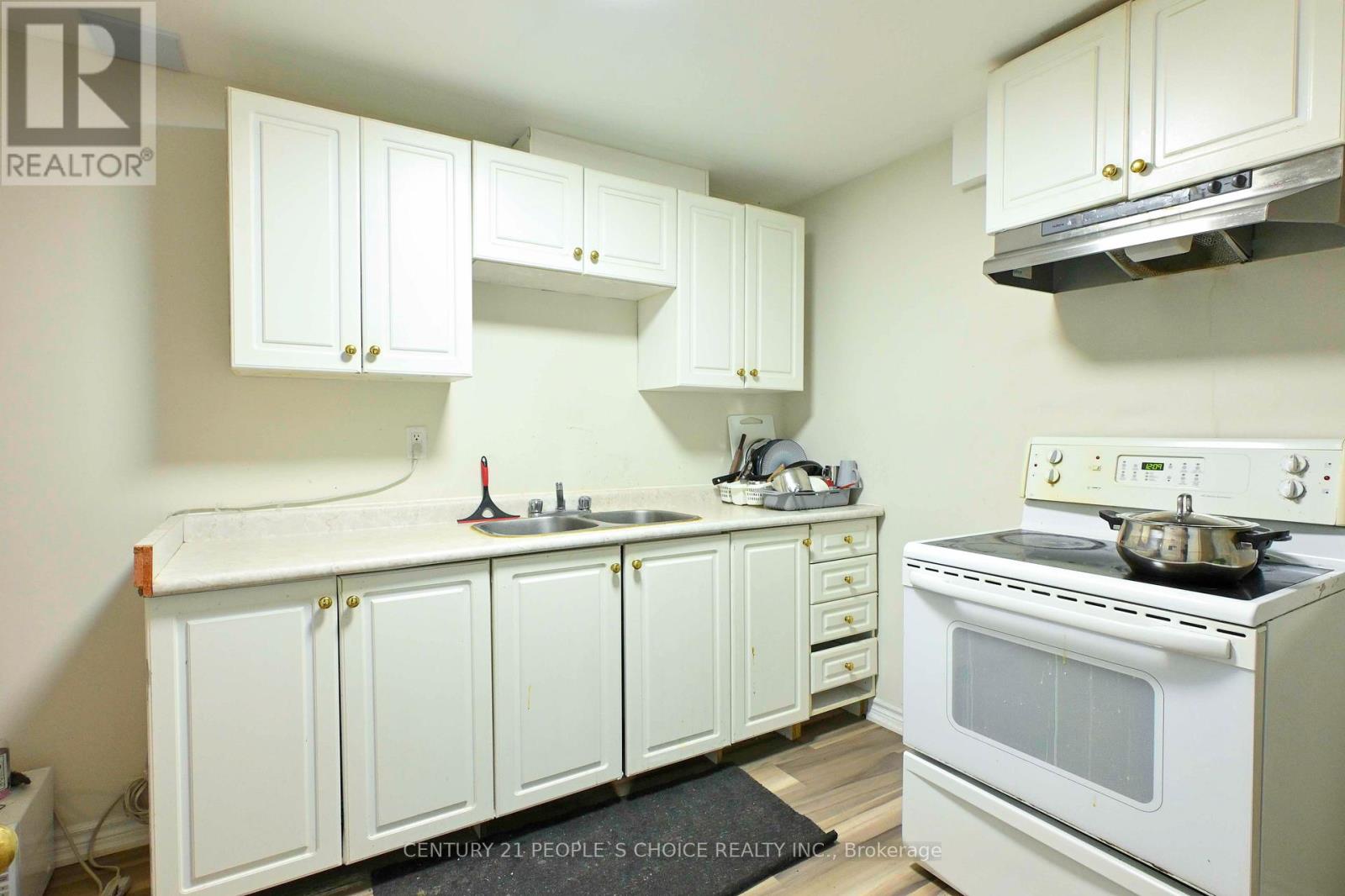 62 Pauline Crescent, Brampton, Ontario  L7A 2V6 - Photo 40 - W12487748