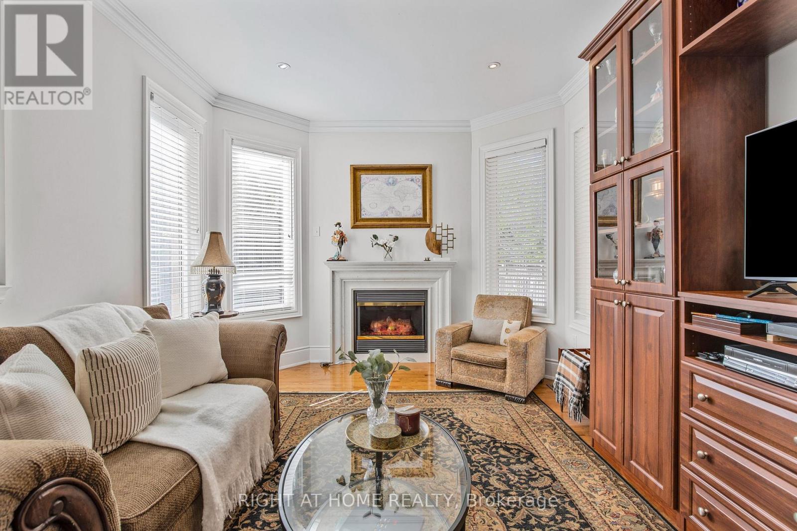 3351 Hayhurst Crescent, Oakville, Ontario  L6L 6T8 - Photo 18 - W12487750