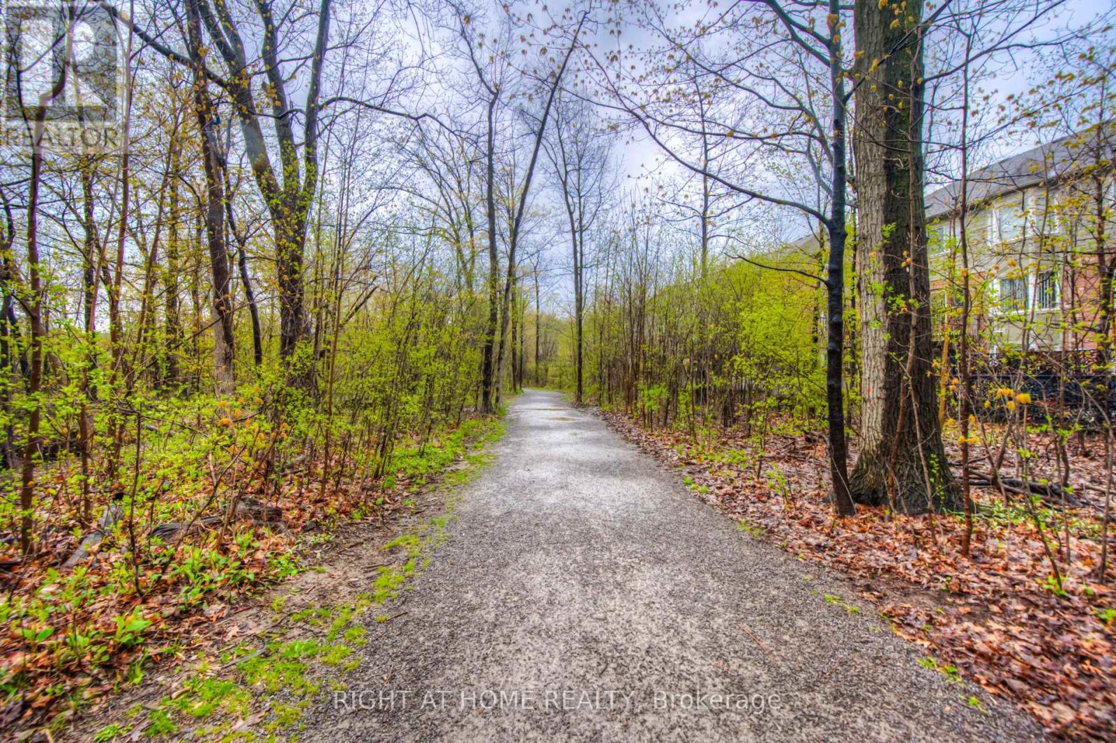 3351 Hayhurst Crescent, Oakville, Ontario  L6L 6T8 - Photo 41 - W12487750