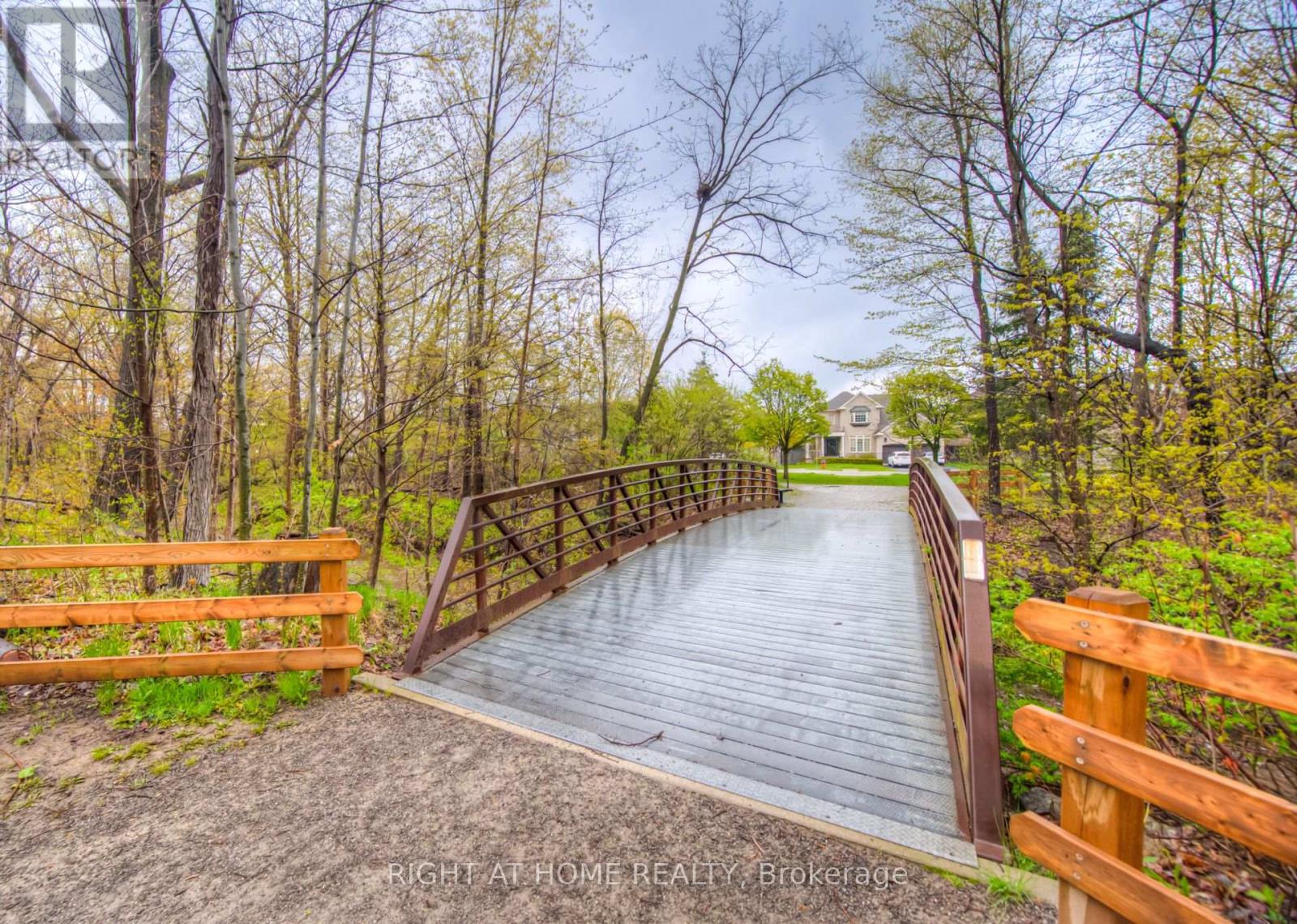 3351 Hayhurst Crescent, Oakville, Ontario  L6L 6T8 - Photo 43 - W12487750