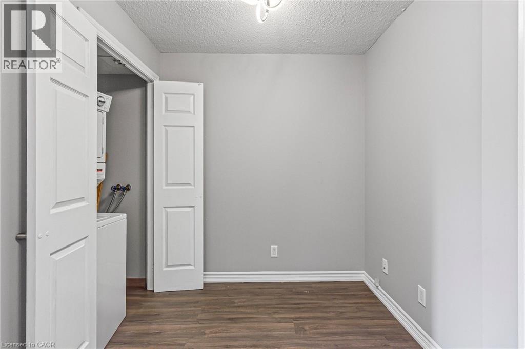 310 Burnhamthorpe Road W Unit# 401, Mississauga, Ontario  L5B 4P9 - Photo 6 - 40783992