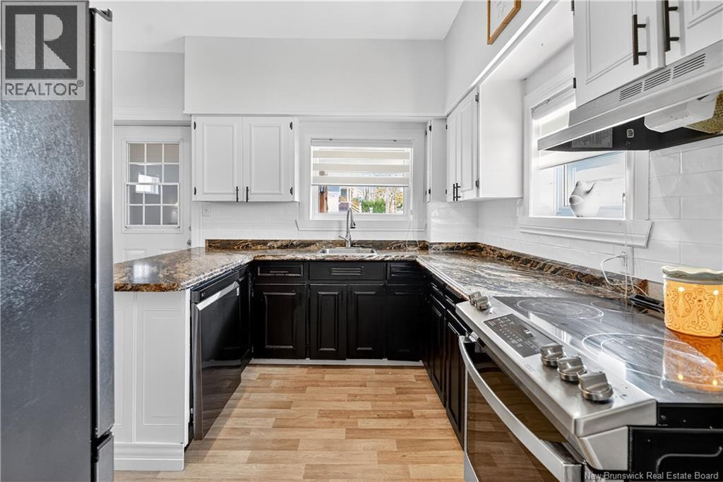16 Duke Street, Campbellton, New Brunswick  E3N 2K2 - Photo 12 - NB129227