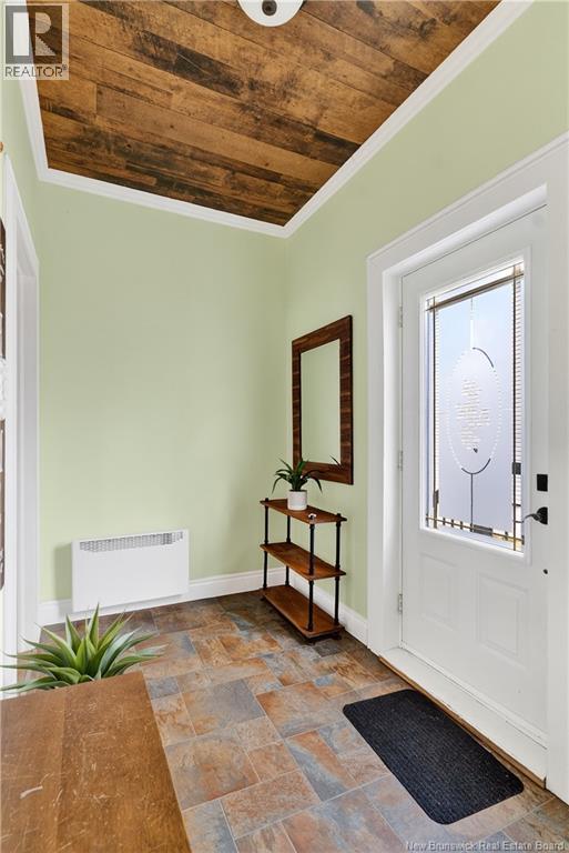 16 Duke Street, Campbellton, New Brunswick  E3N 2K2 - Photo 3 - NB129227