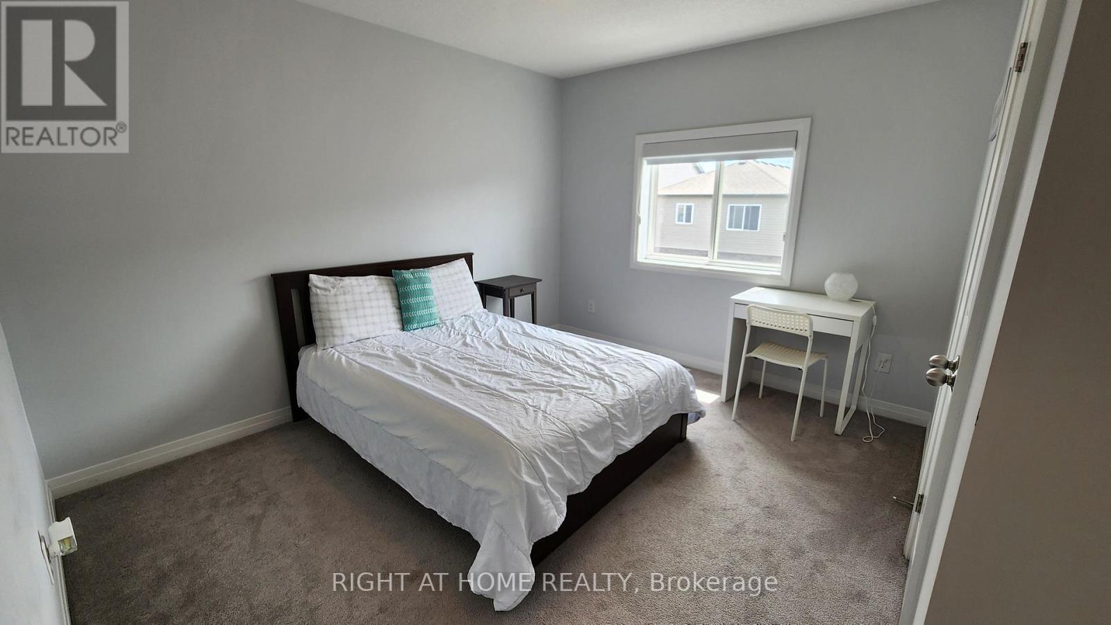 Main - 229 Tall Crass Crescent, Kitchener, Ontario  N2P 0G8 - Photo 14 - X12487740