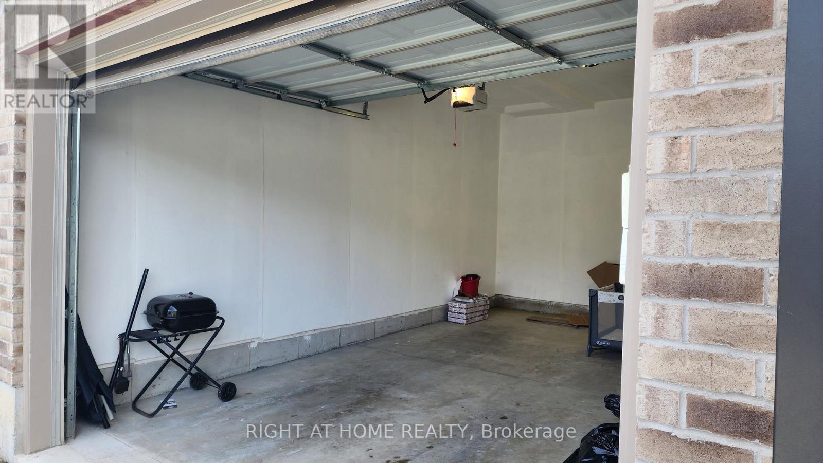 Main - 229 Tall Crass Crescent, Kitchener, Ontario  N2P 0G8 - Photo 18 - X12487740