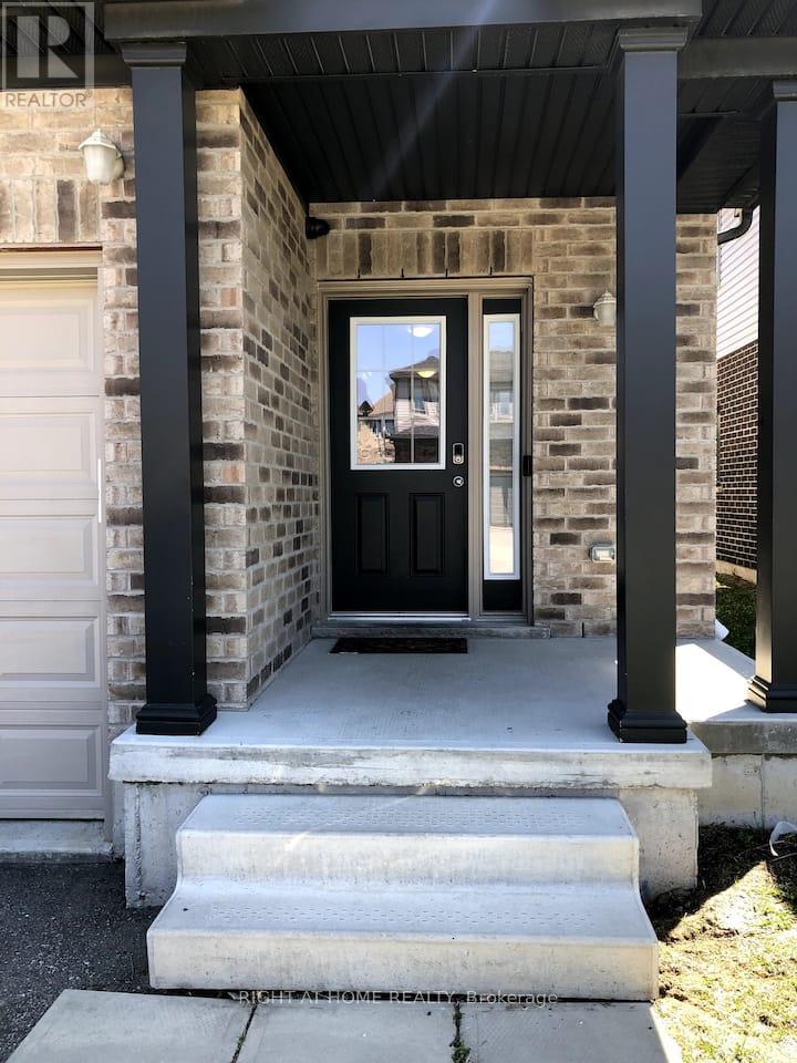 Main - 229 Tall Crass Crescent, Kitchener, Ontario  N2P 0G8 - Photo 2 - X12487740