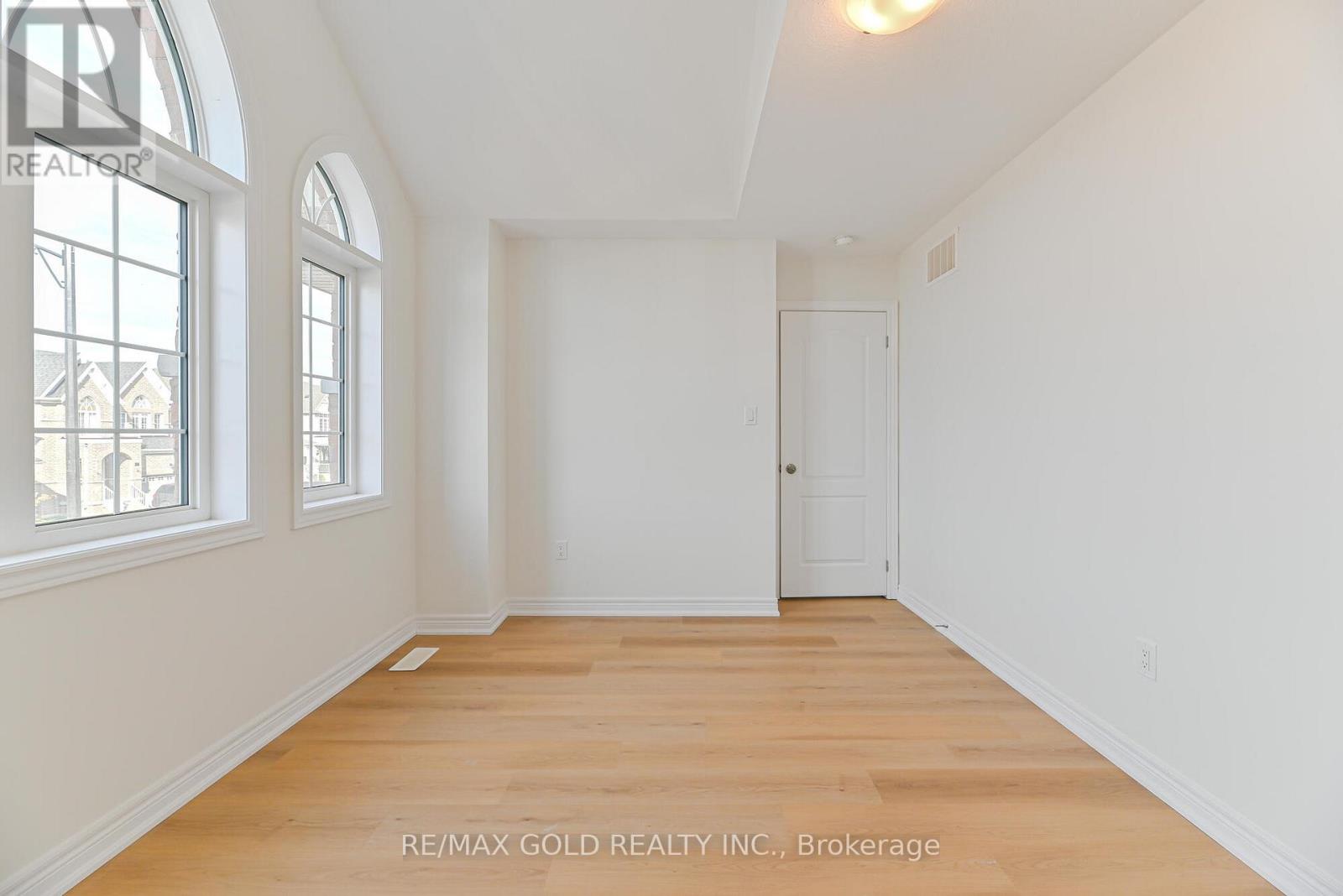 20 Mullholland Avenue, Cambridge, Ontario  N3H 0C3 - Photo 42 - X12487741