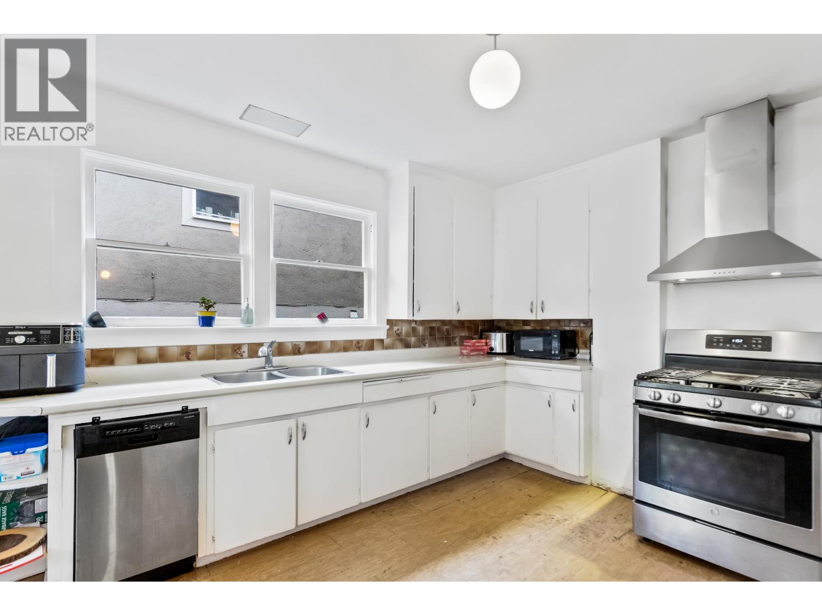 2846 W 8th Avenue, Vancouver, British Columbia  V6K 2B9 - Photo 11 - R3062889