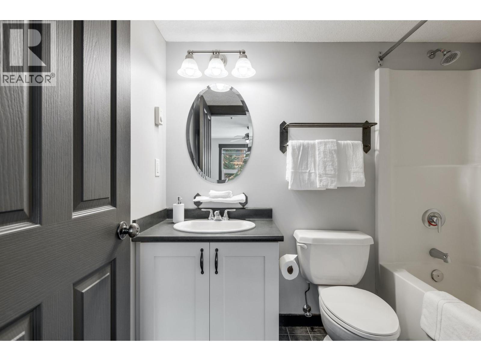 2070 Summit Drive Unit# 301a, Panorama, British Columbia V0A 1T0 - Photo 30 - 10334657