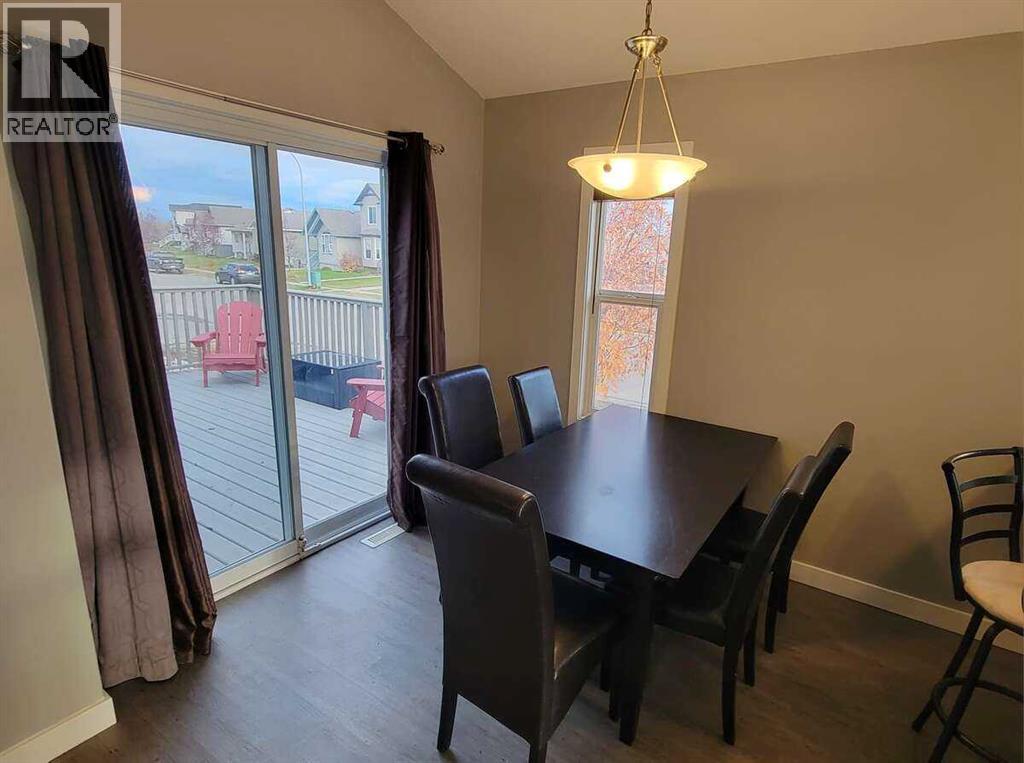 7529 Westpointe Drive, Grande Prairie, Alberta  T8W 2V1 - Photo 9 - A2266826