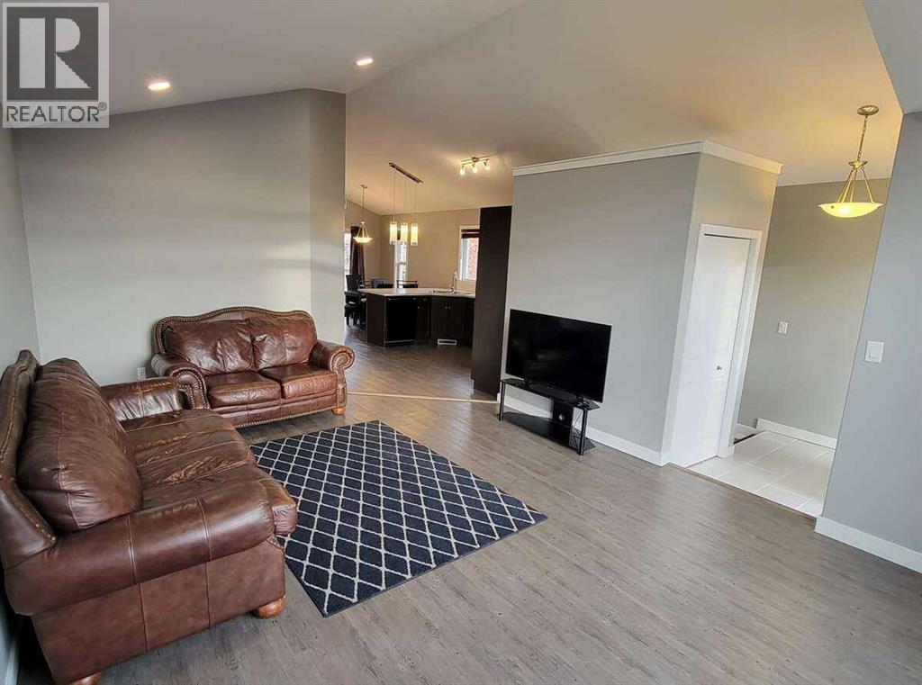 7529 Westpointe Drive, Grande Prairie, Alberta  T8W 2V1 - Photo 5 - A2266826