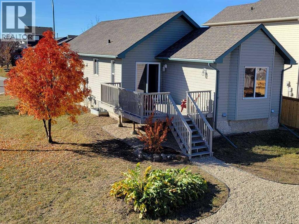 7529 Westpointe Drive, Grande Prairie, Alberta  T8W 2V1 - Photo 2 - A2266826