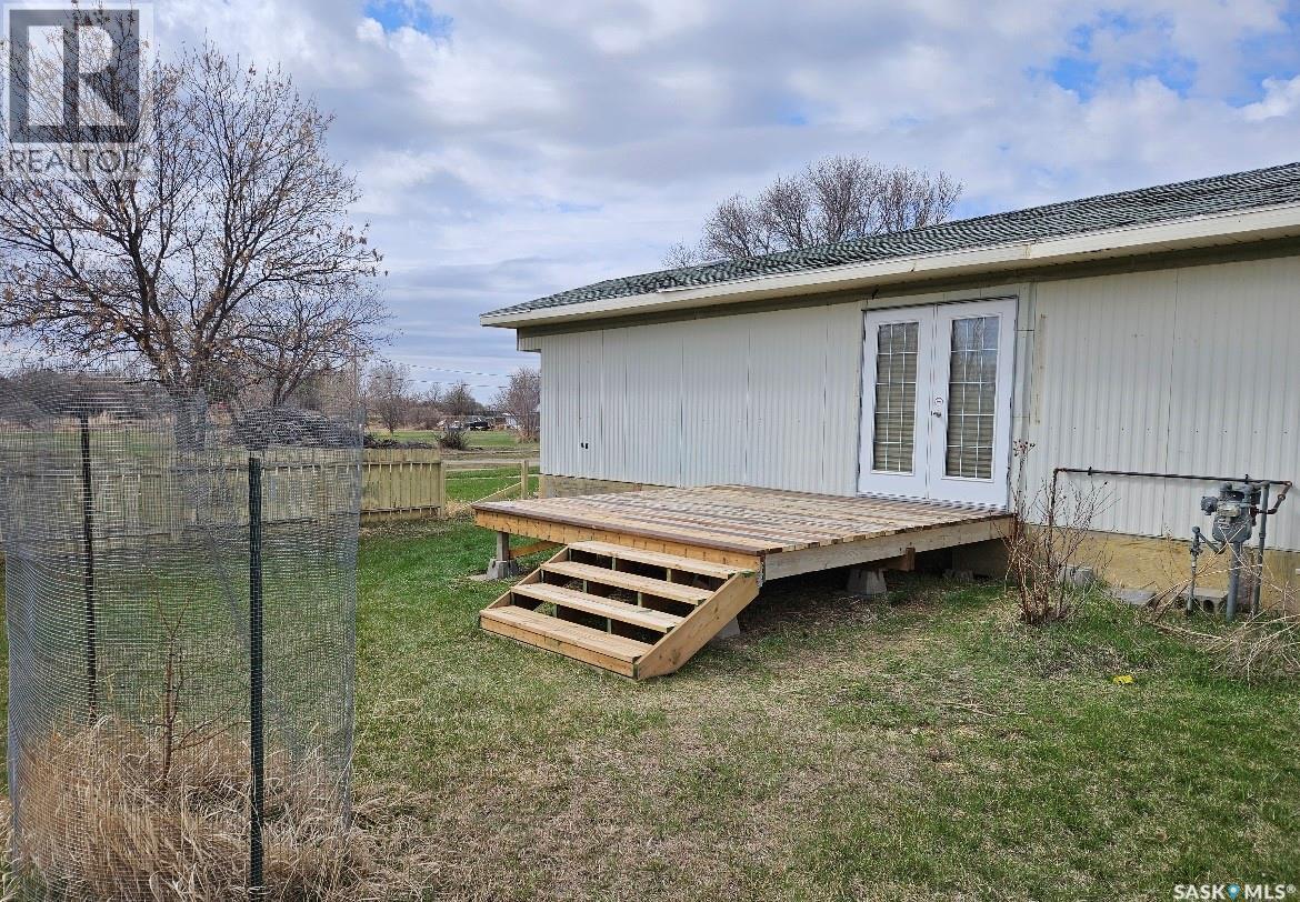 305 2nd Street W, Milden, Saskatchewan  S0L 2L0 - Photo 8 - SK995559