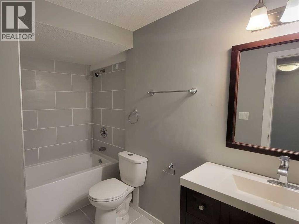 7529 Westpointe Drive, Grande Prairie, Alberta  T8W 2V1 - Photo 19 - A2266826