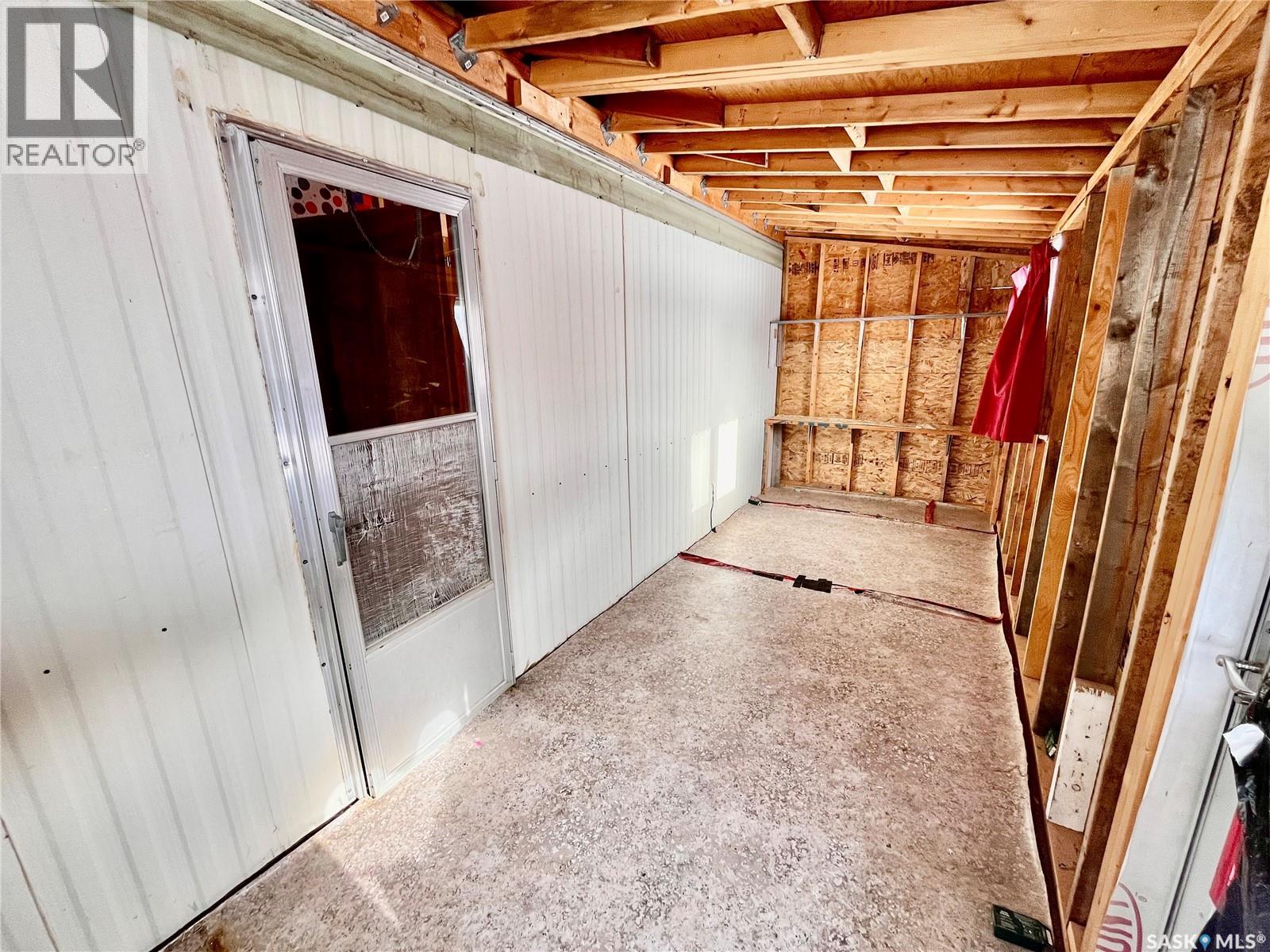 305 2nd Street W, Milden, Saskatchewan  S0L 2L0 - Photo 27 - SK995559