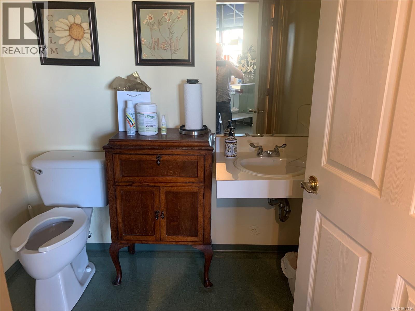 Unknown Address, ,    - Photo 9 - 1018134